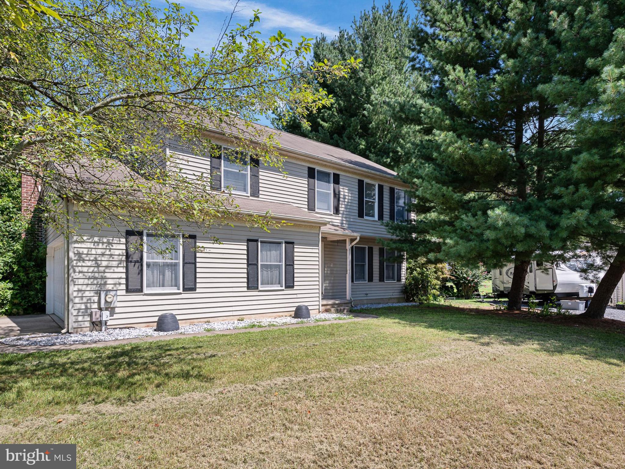 EAGLES NEST - Residential