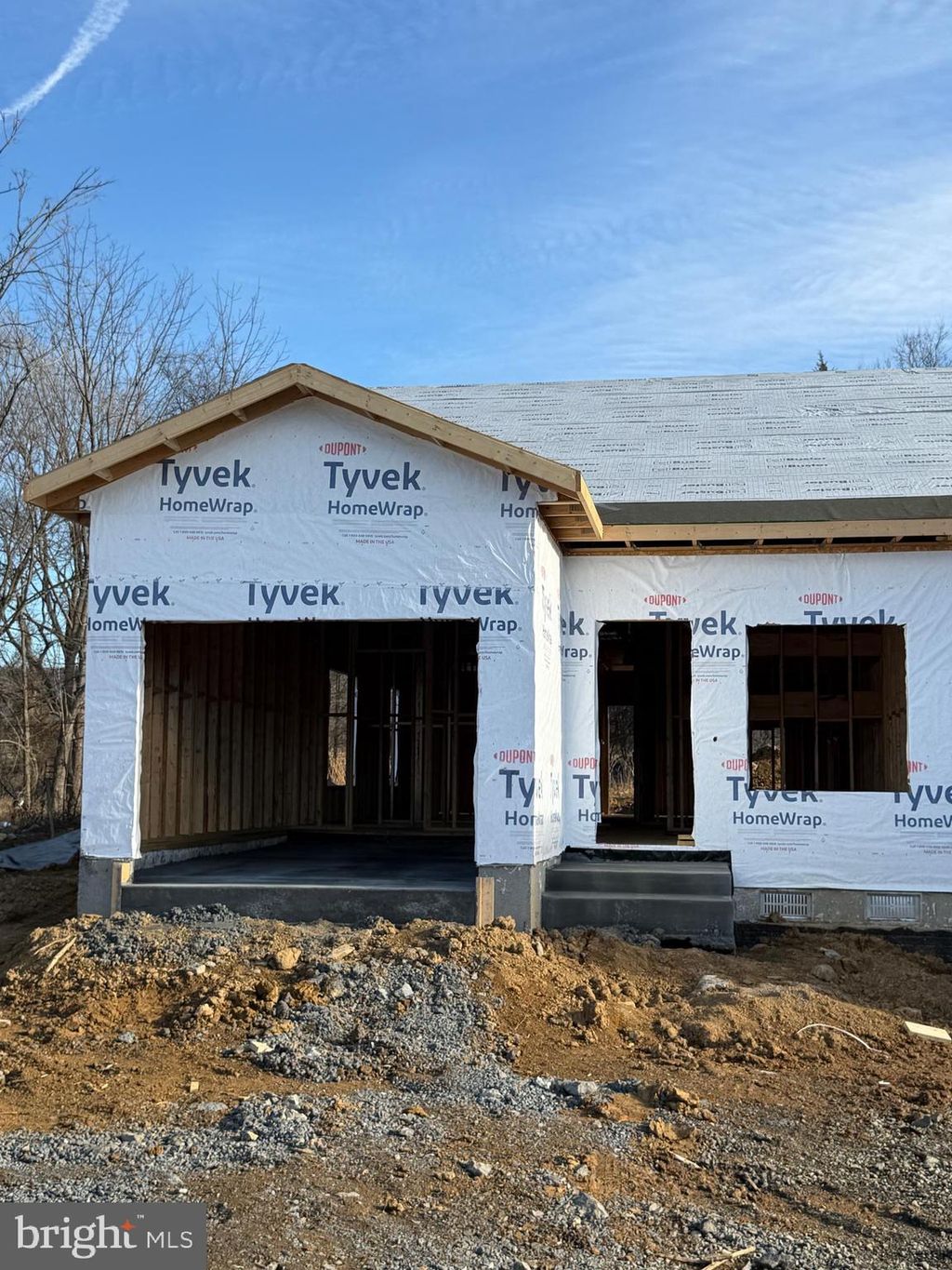 Photo of 335 Lora Drive, WOODSTOCK, VA 22664 (MLS # VASH2013360)