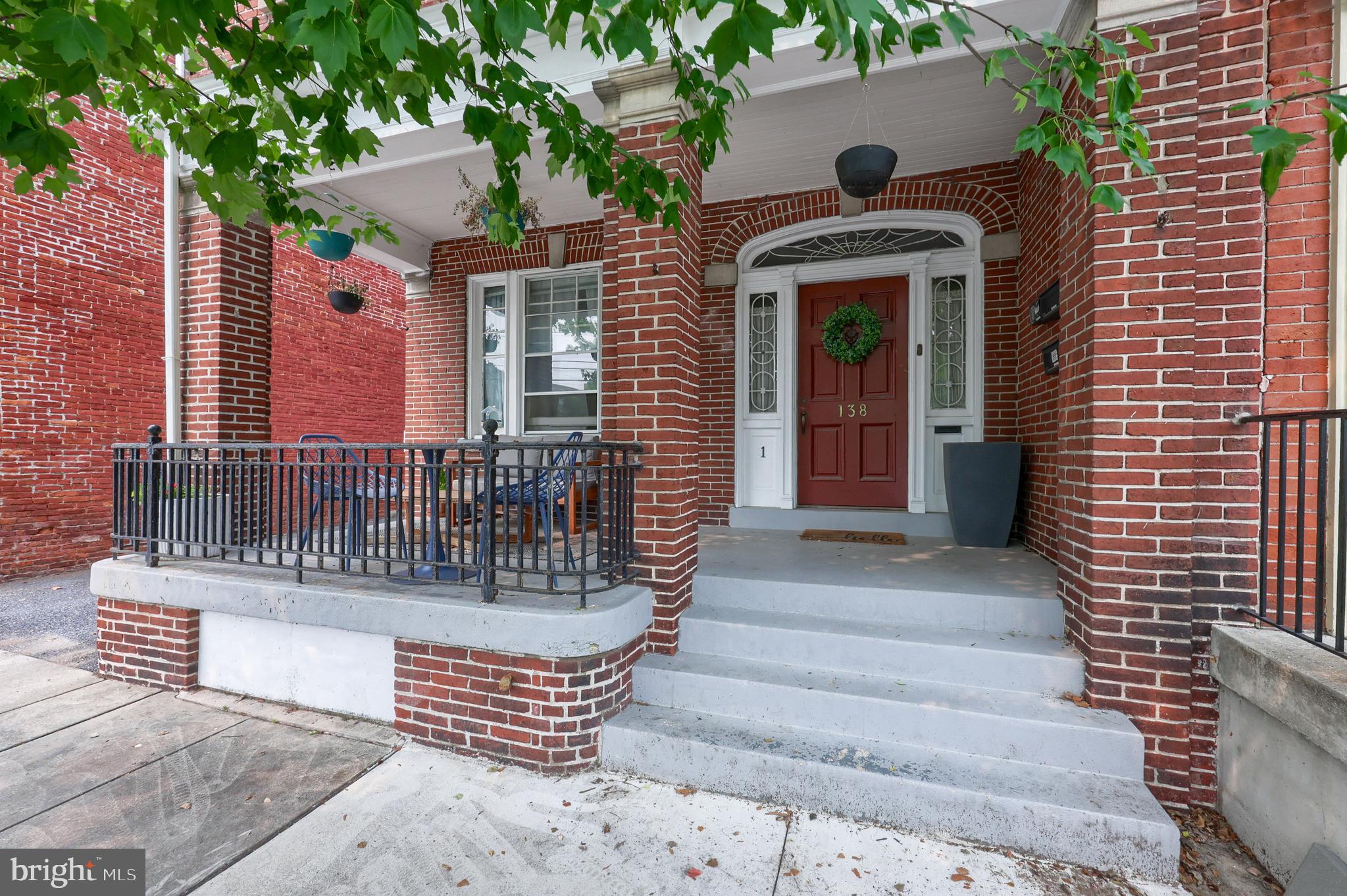 138 N MULBERRY STREET