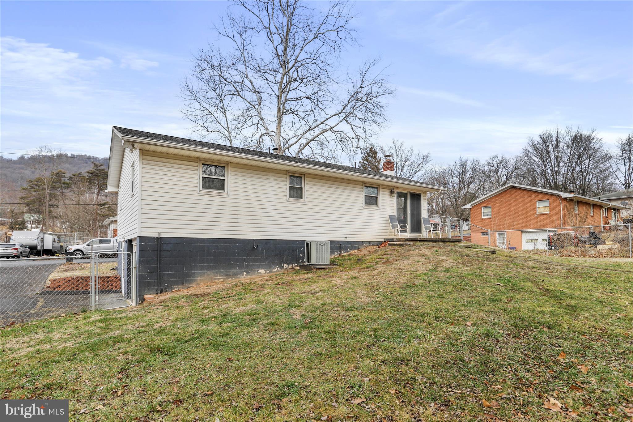 KNOBLEY ESTATES - Residential