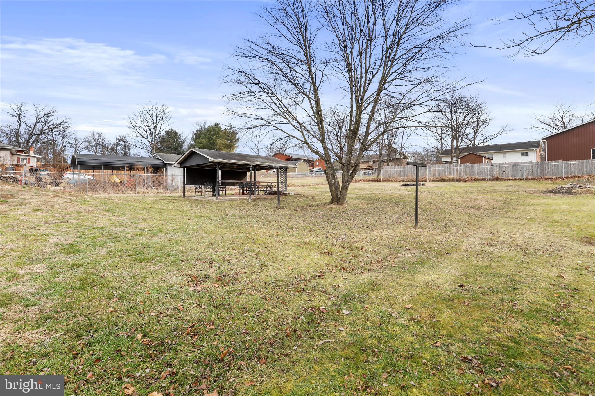 KNOBLEY ESTATES - Residential