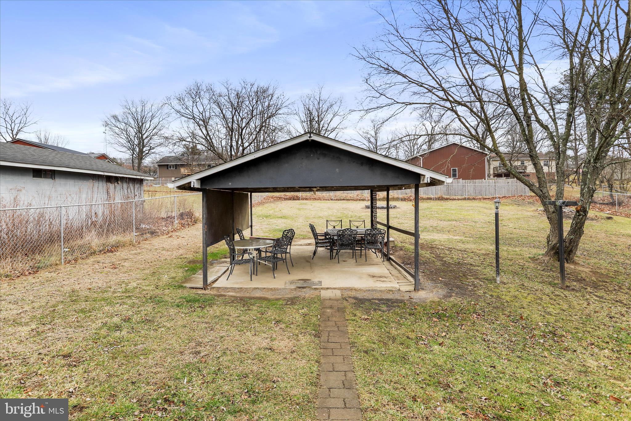 KNOBLEY ESTATES - Residential