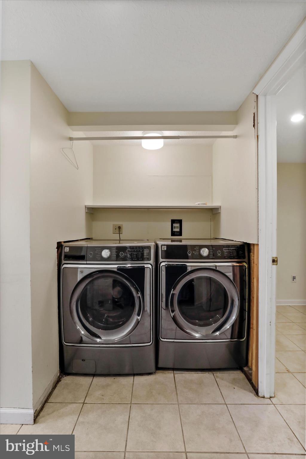 KNOBLEY ESTATES - Residential