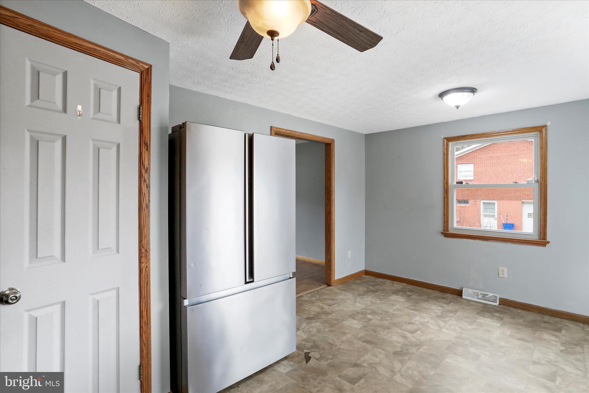 KNOBLEY ESTATES - Residential