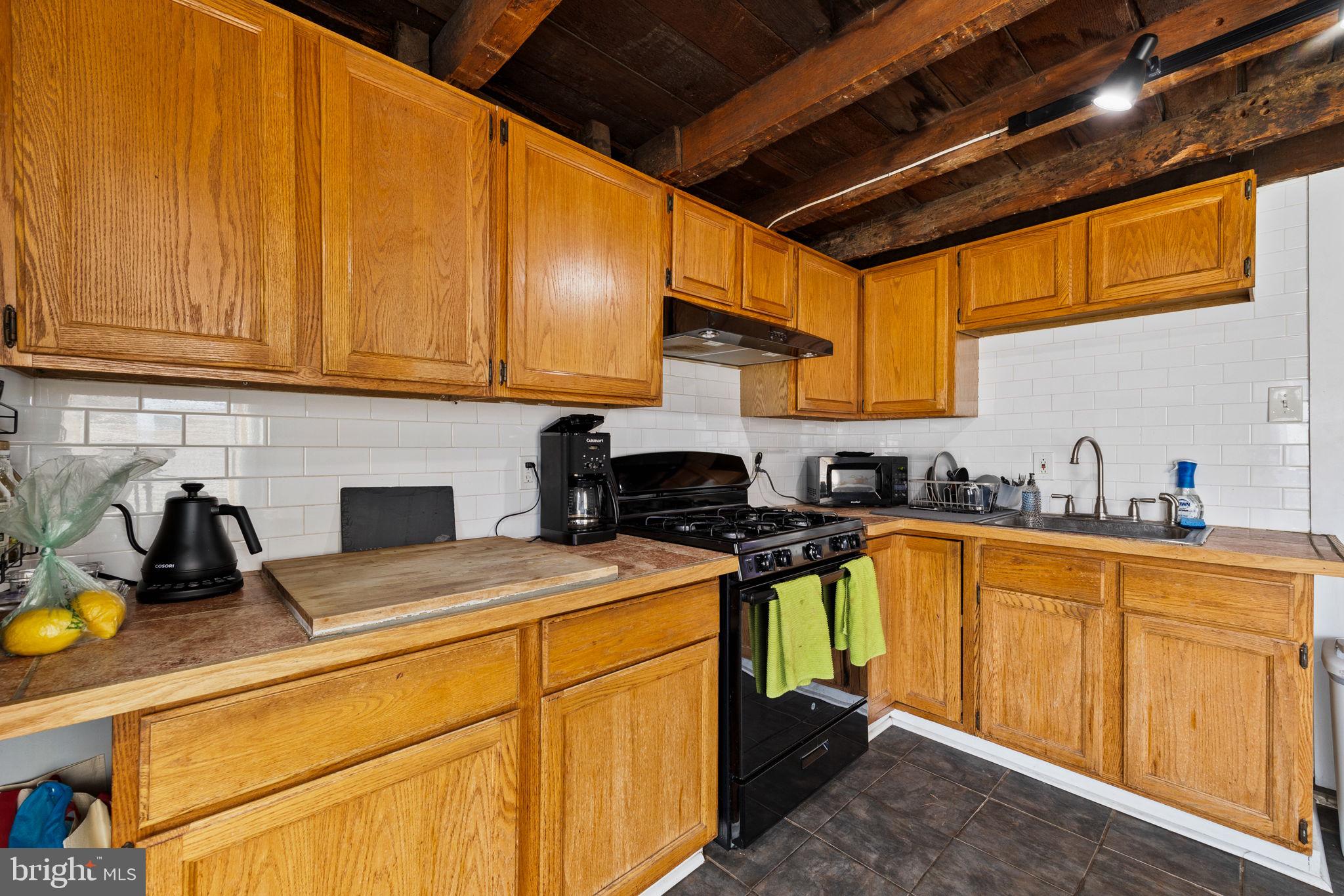 FISHTOWN - Residential Lease