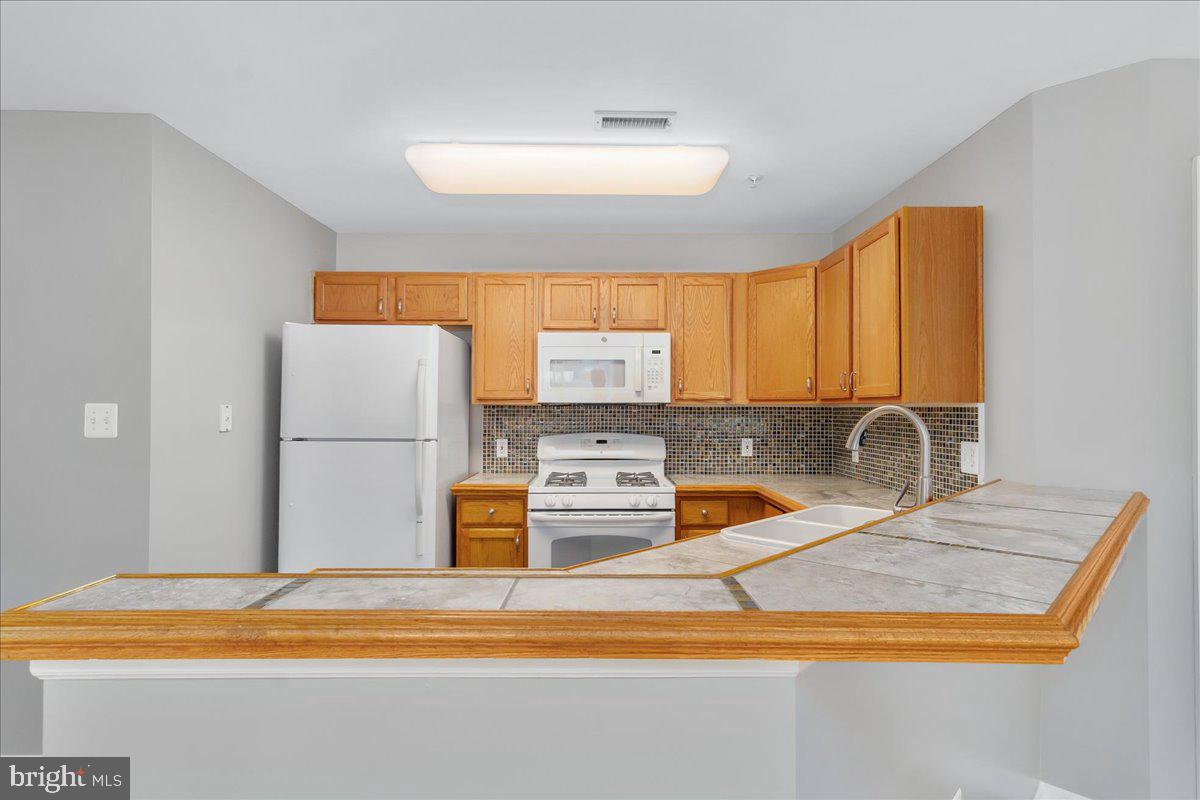 POTOMAC RIDGE - Residential