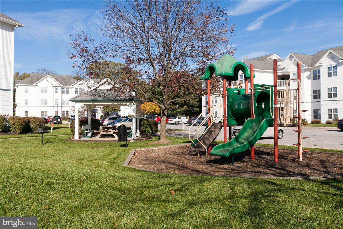 POTOMAC RIDGE - Residential