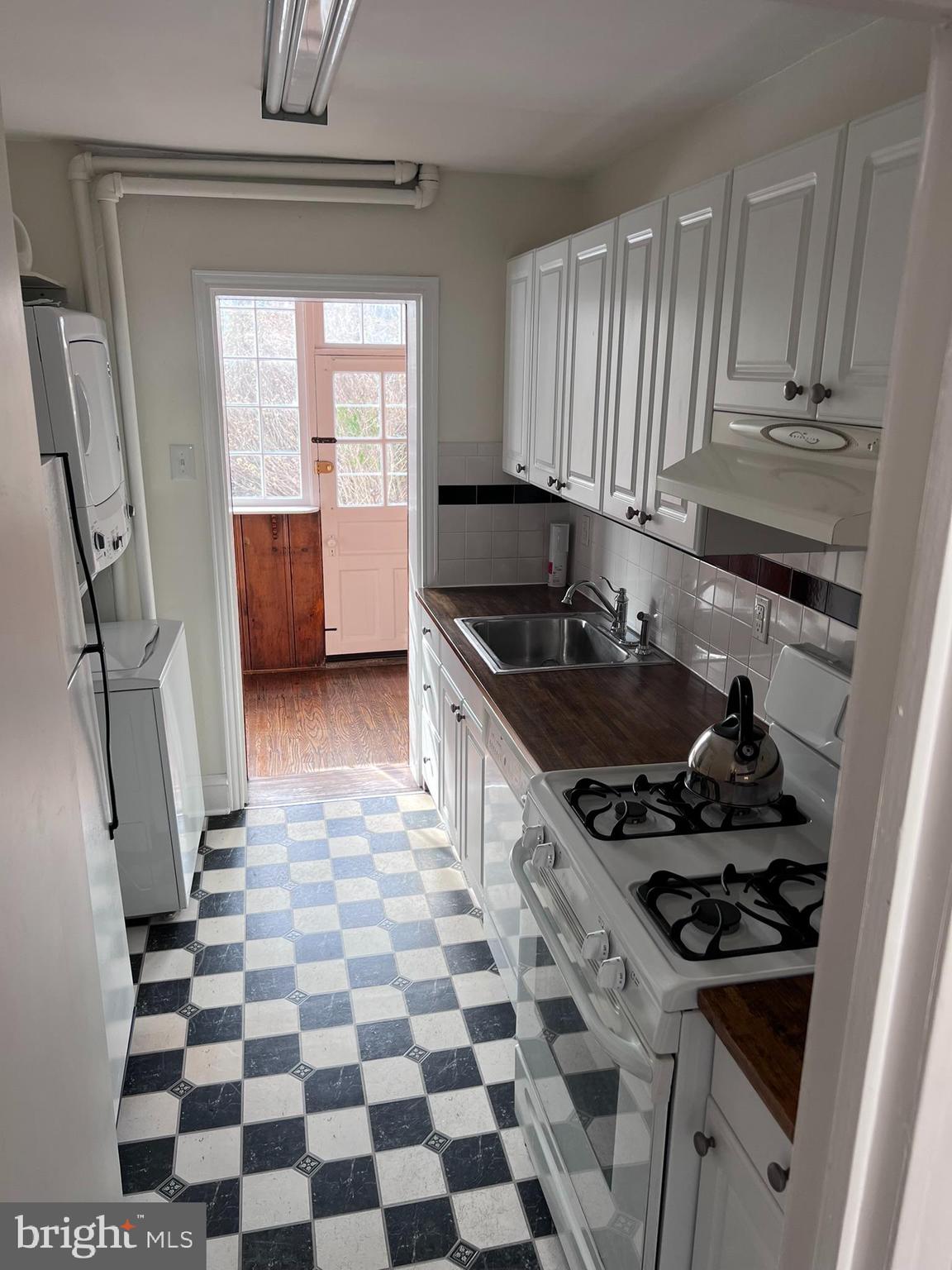 GERMANTOWN - Residential Lease