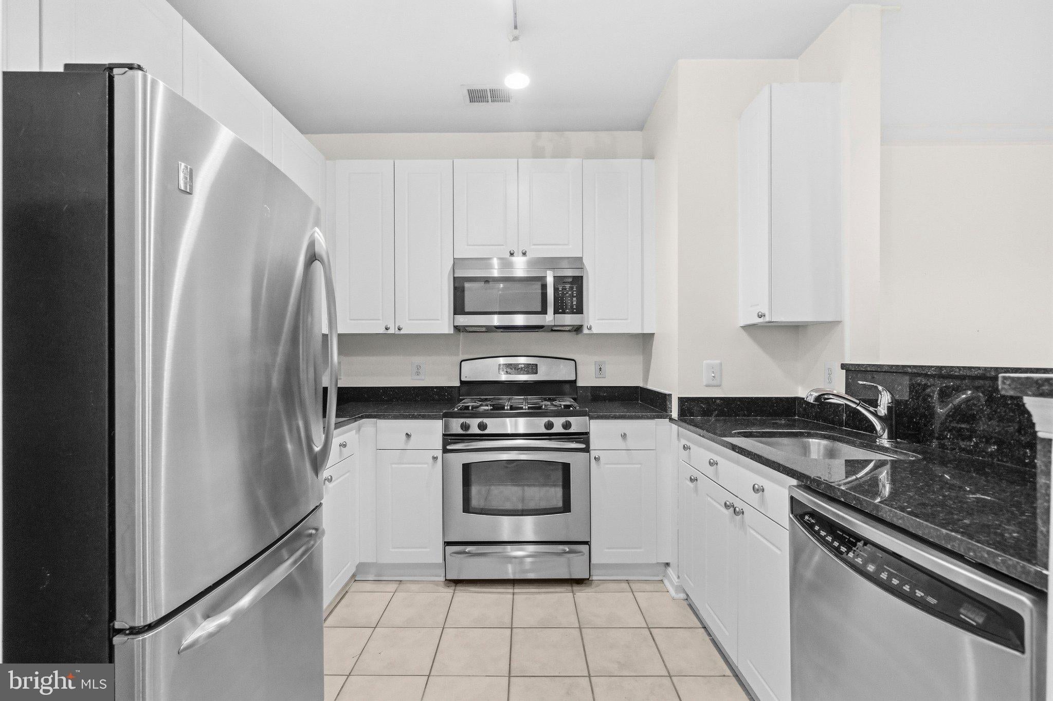 2791 CENTERBORO DRIVE 274