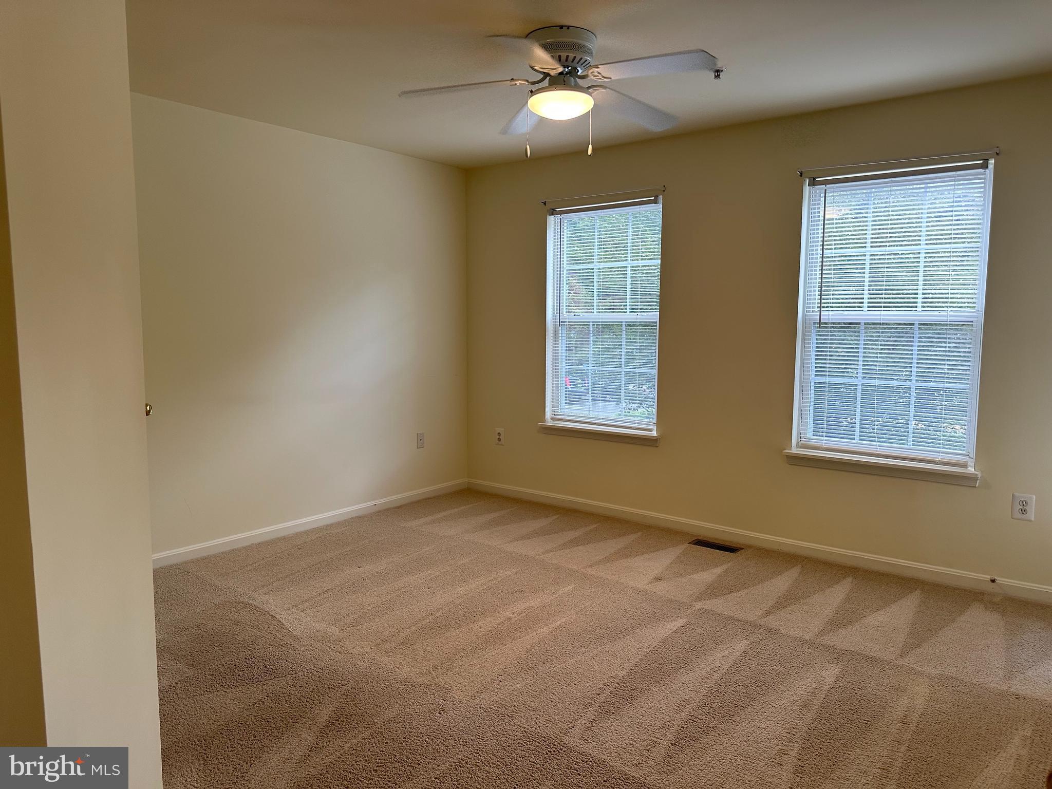 GLADE AT HUNTERS WOODS - Residential Lease