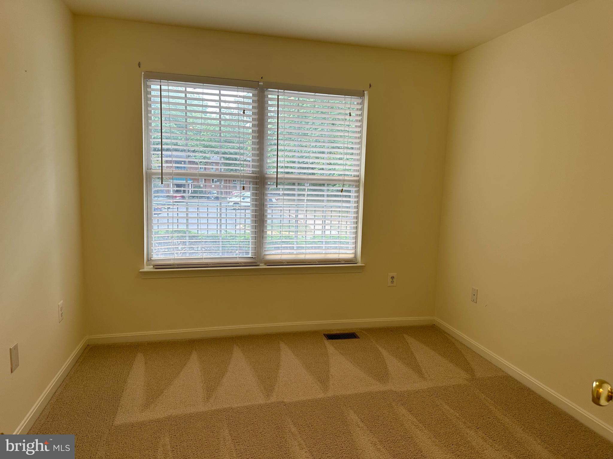 GLADE AT HUNTERS WOODS - Residential Lease