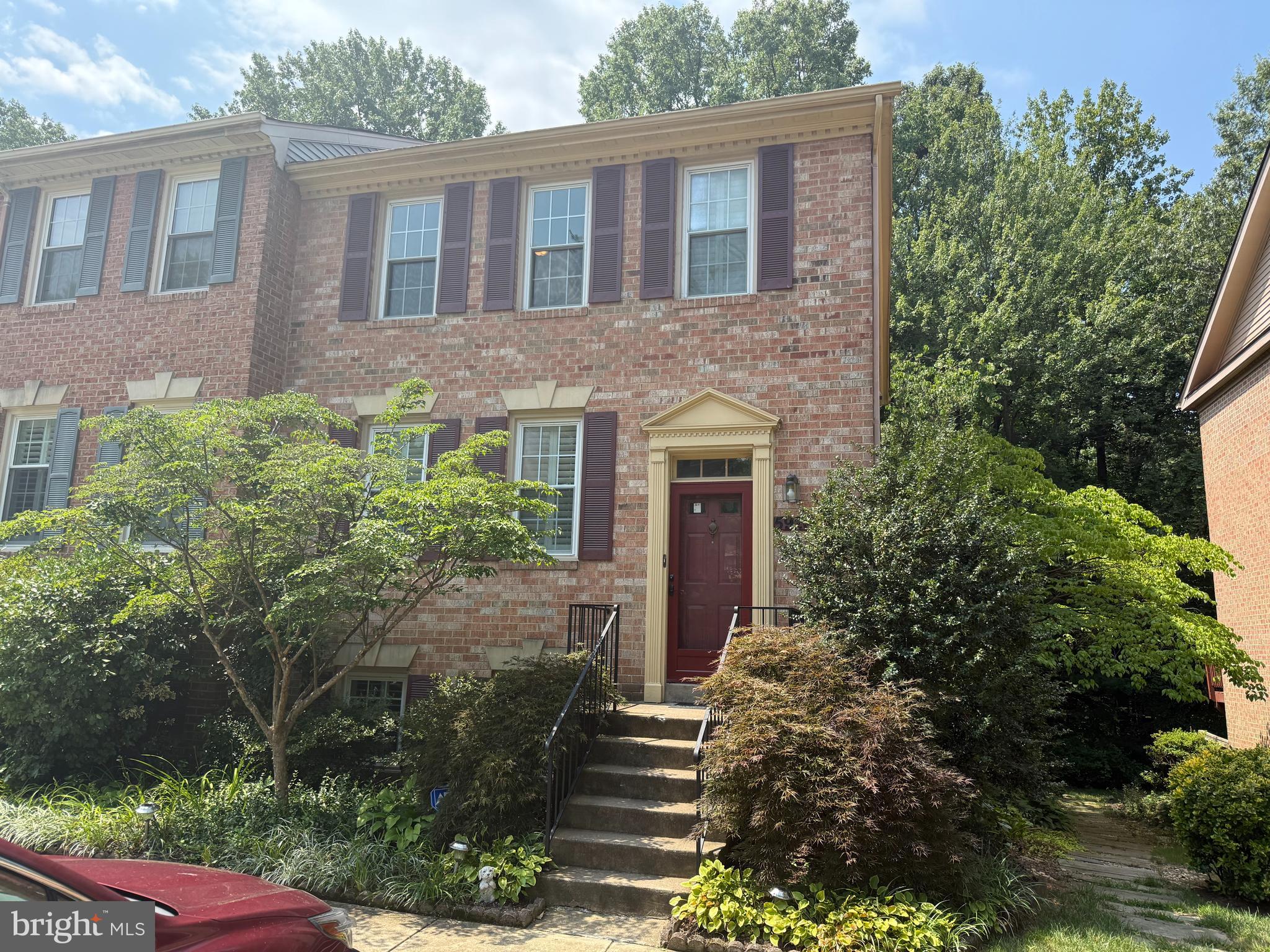 WILLOW CREEK - Residential