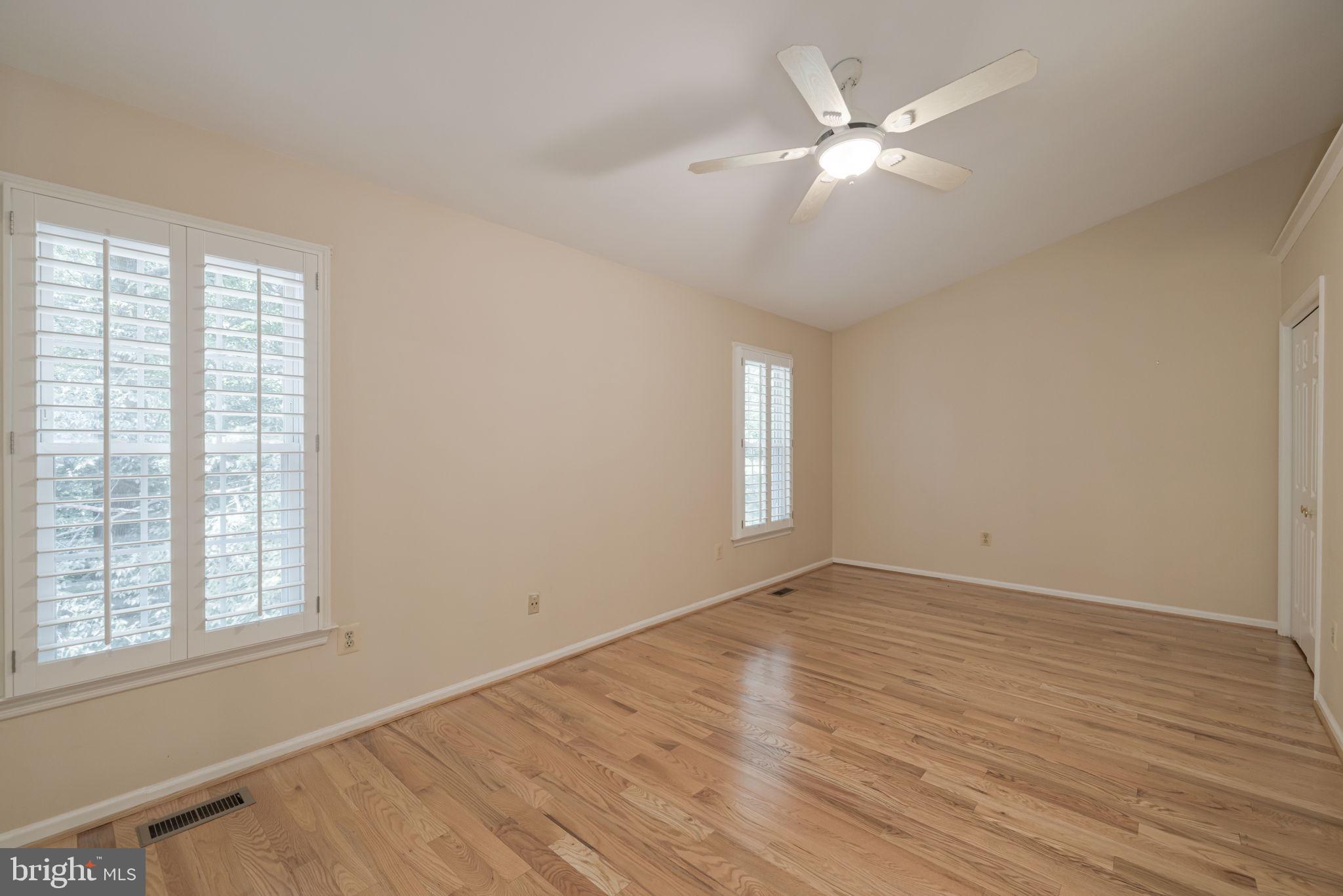 WILLOW CREEK - Residential