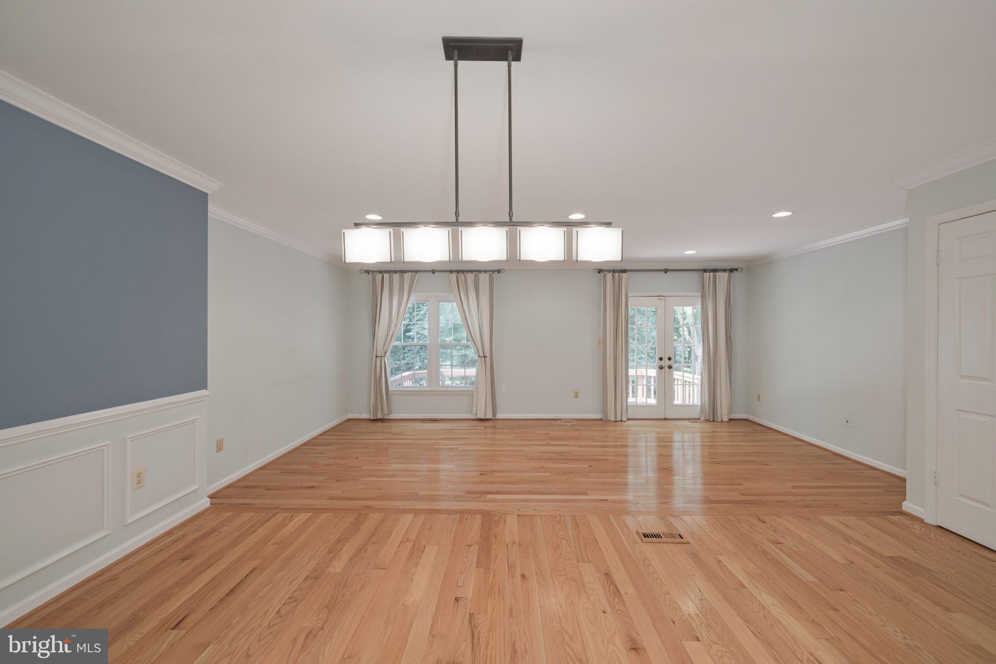 WILLOW CREEK - Residential