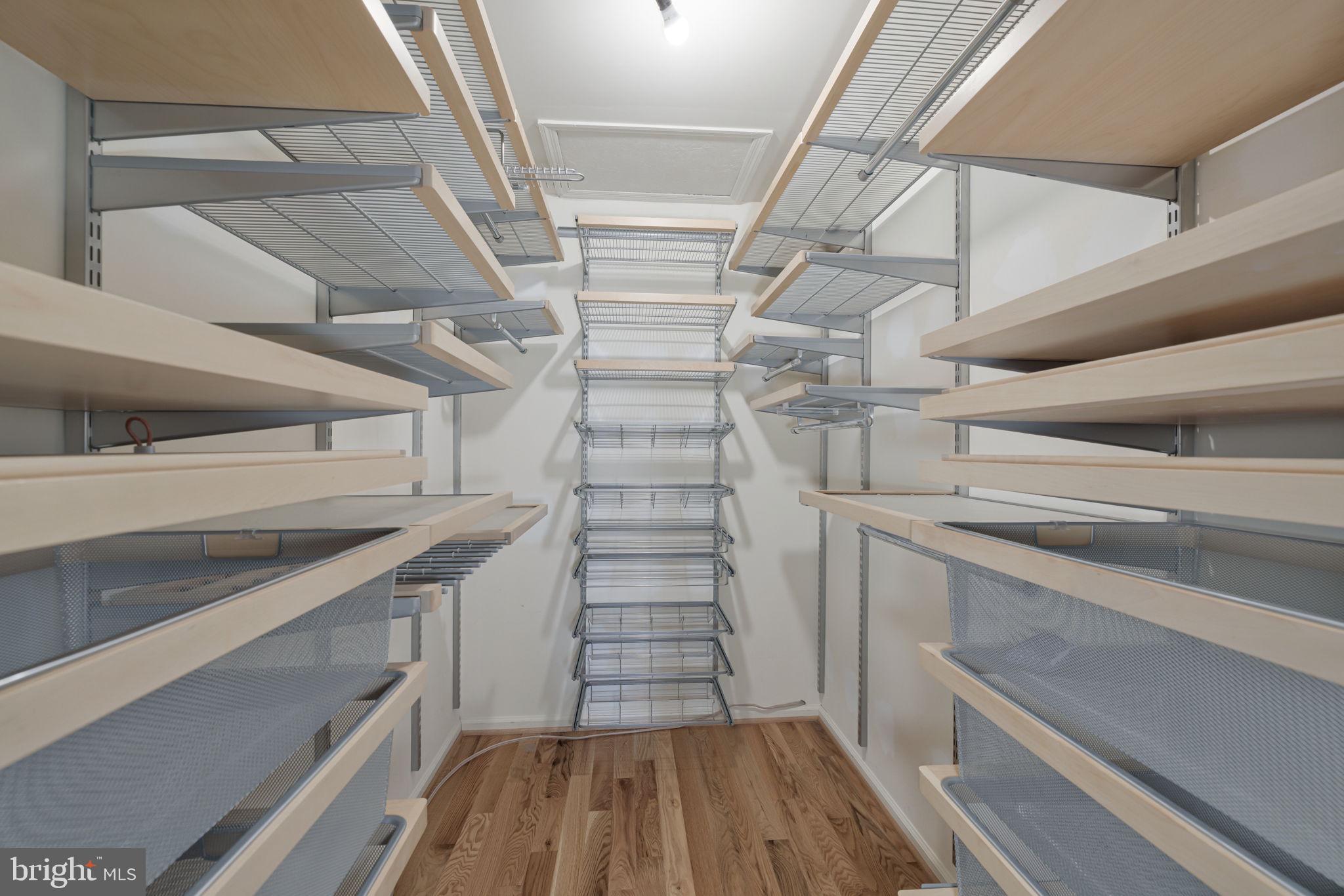 WILLOW CREEK - Residential