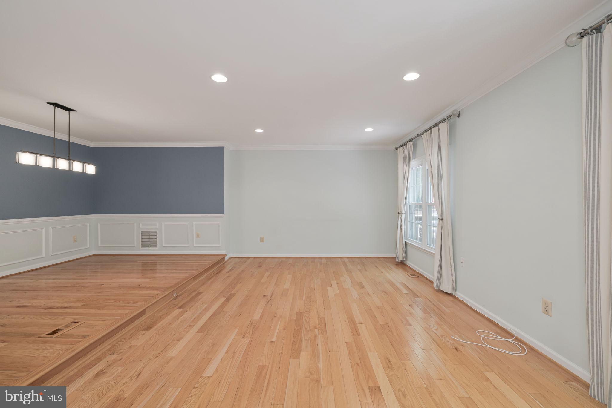 WILLOW CREEK - Residential