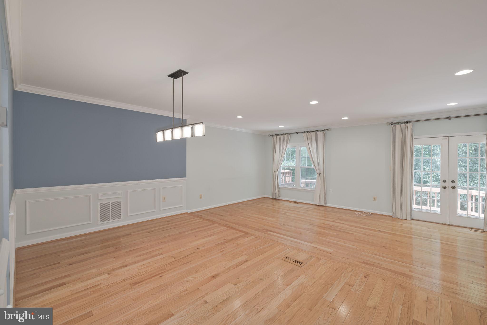 WILLOW CREEK - Residential