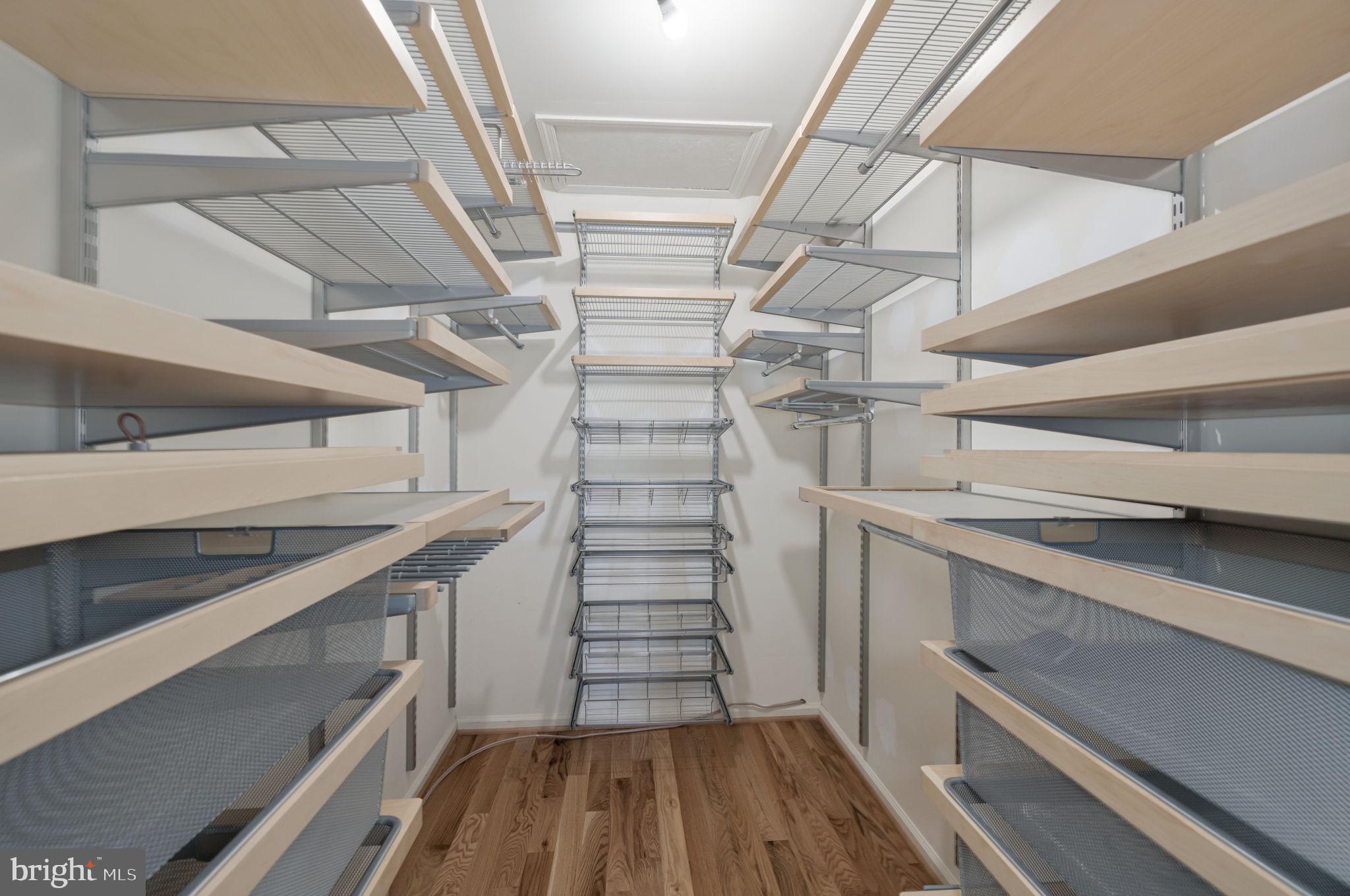 WILLOW CREEK - Residential