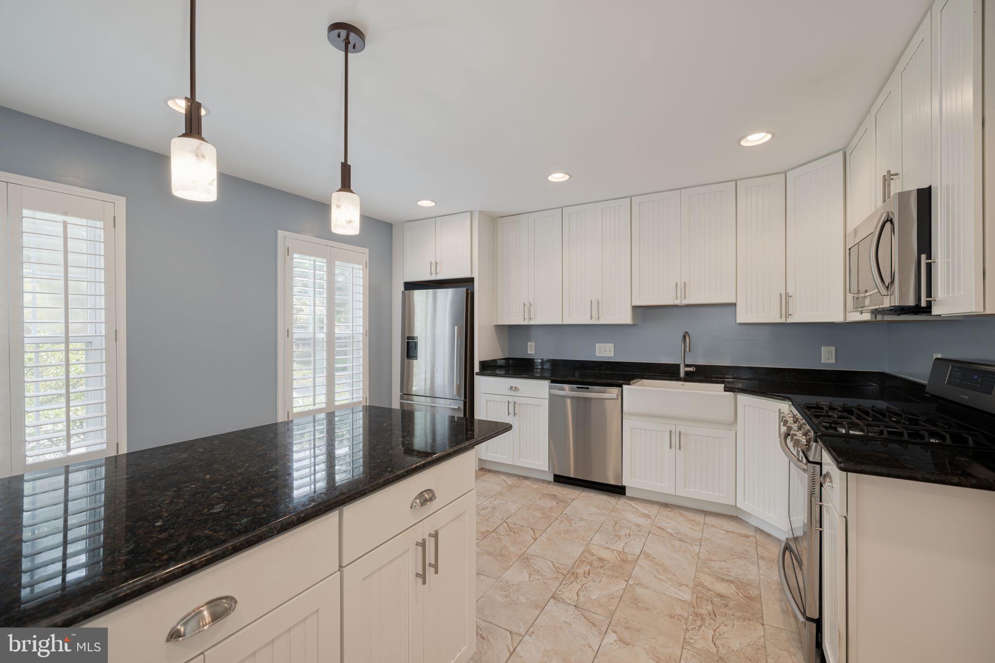 WILLOW CREEK - Residential