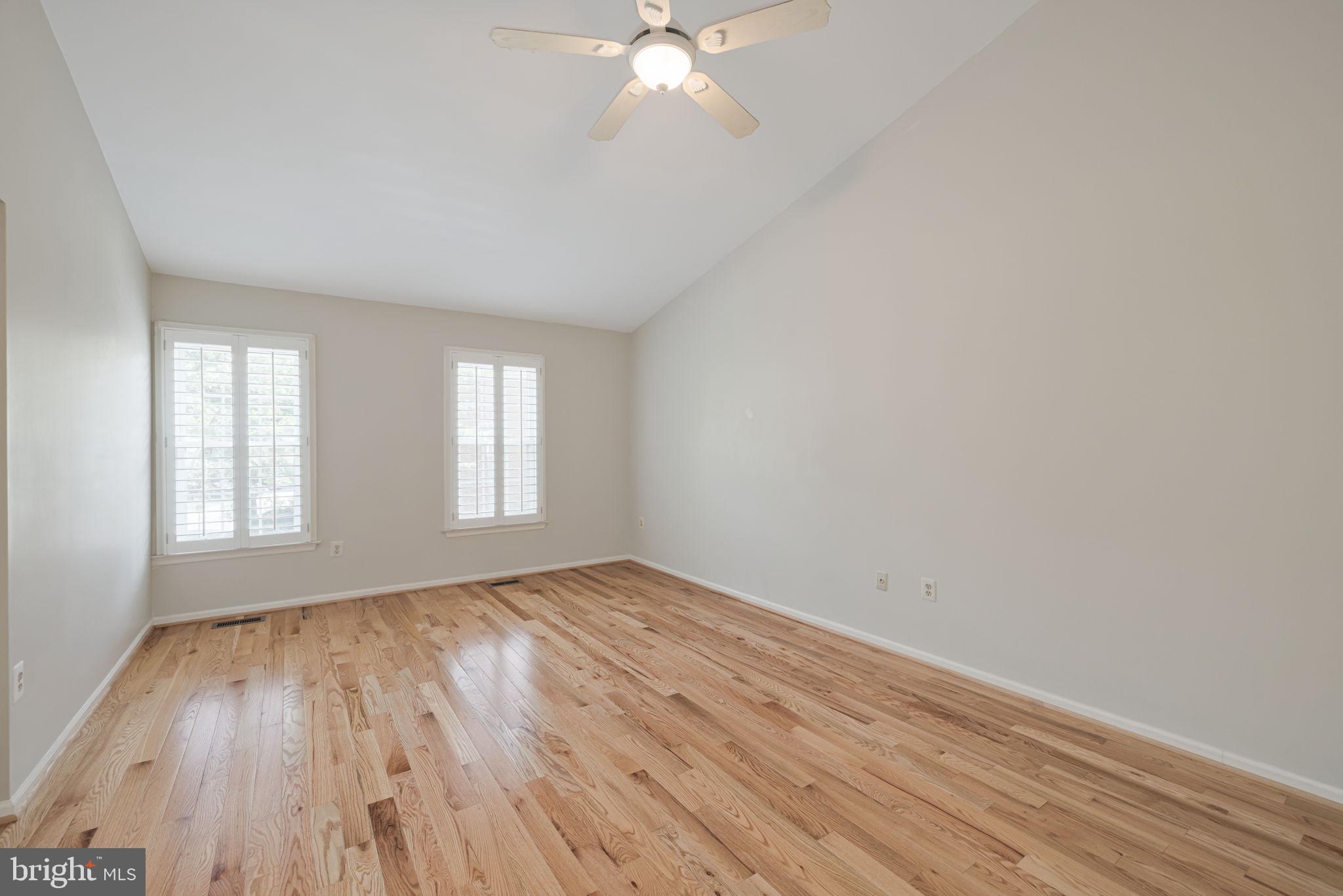 WILLOW CREEK - Residential