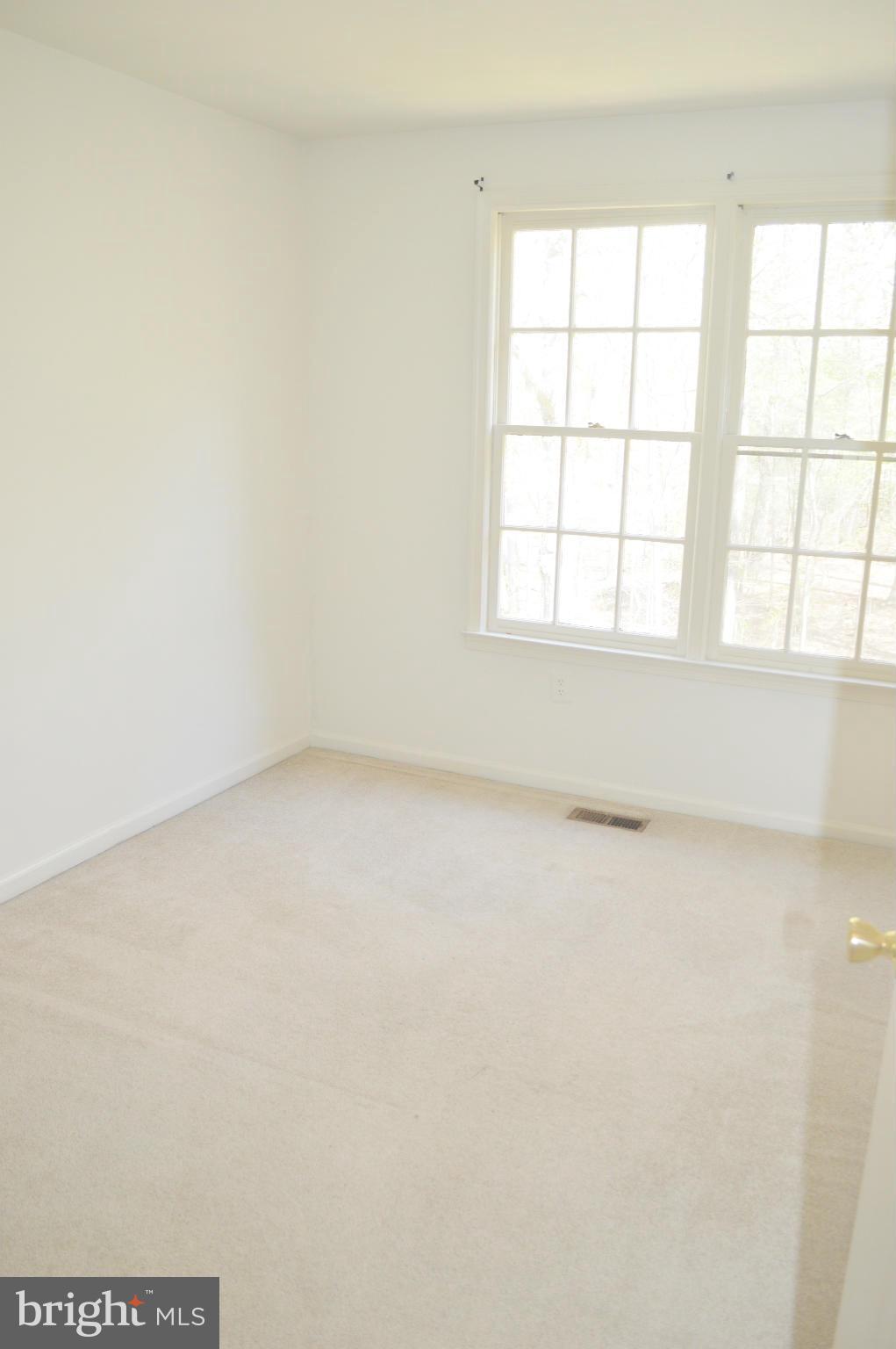 LAKE RIDGE - Residential Lease