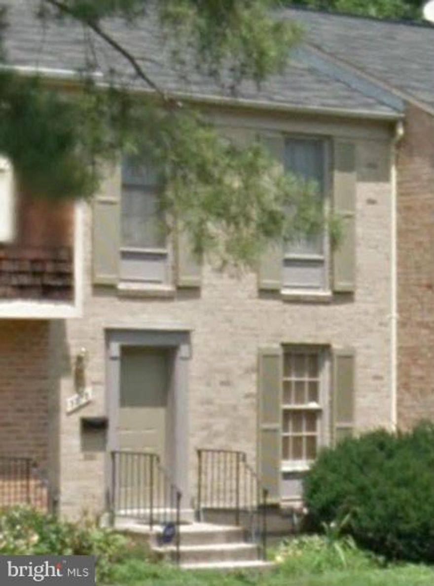 Well maintained 3 level Town House located conveniently in sought after community of Lake Ridge. 3 bedroom, 2.5 baths, Walk-out basement, Deck facing trees. Lots of Daylight. Nice & Spacious. Updated bathrooms. Close to I-95 & Prince William PKWY. Minutes from Grocery, Community Pool, Shopping,  Dining & Potomac Mills. Available Immediately.