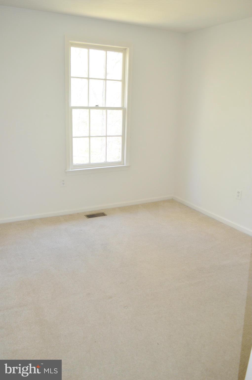 LAKE RIDGE - Residential Lease