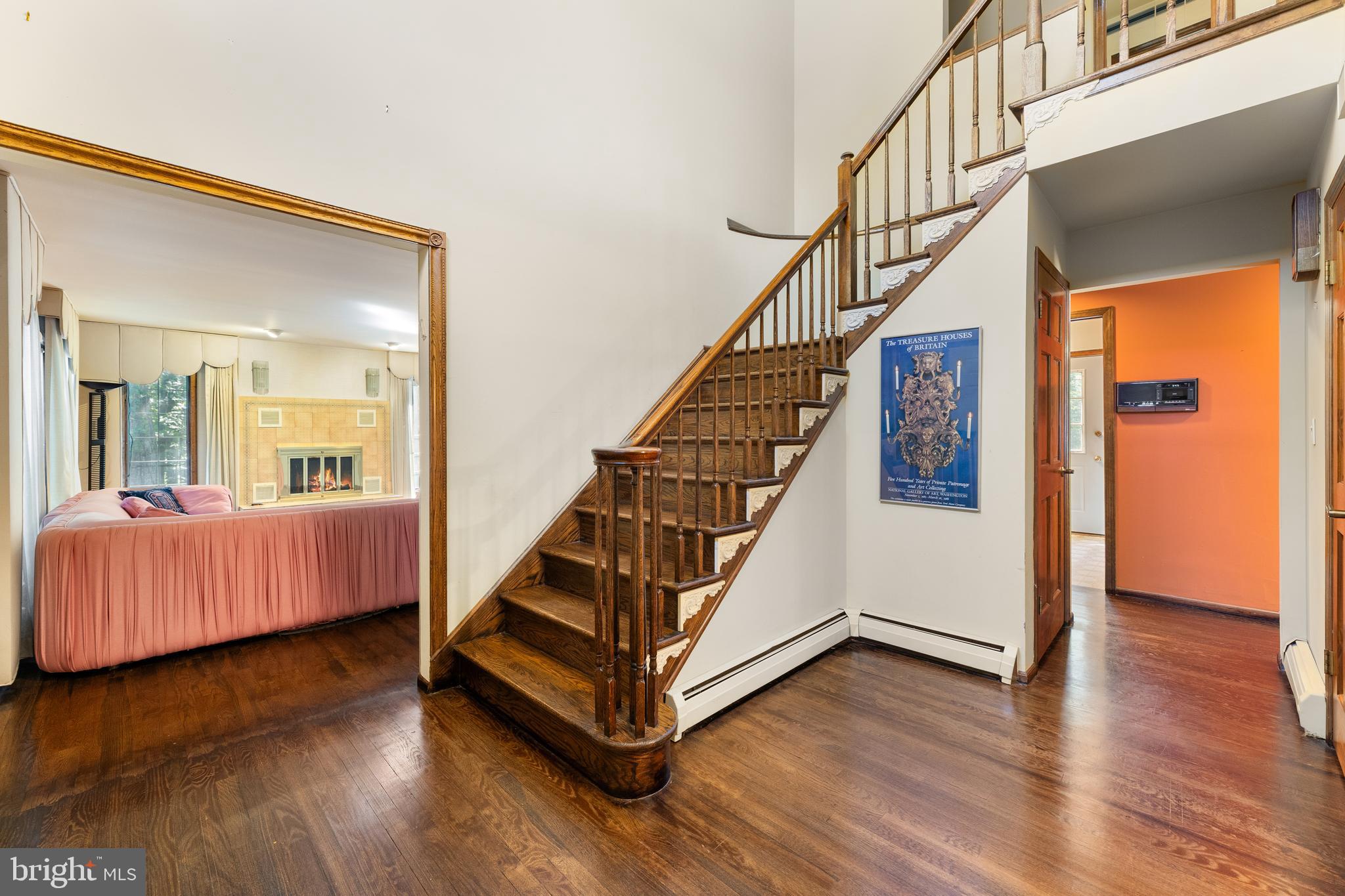 7 HIDDEN SPRINGS LANE