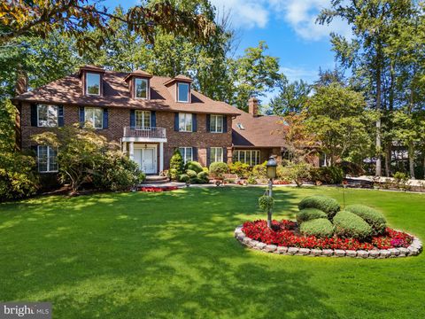 7 HIDDEN SPRINGS LANE EAST WINDSOR NJ 08520