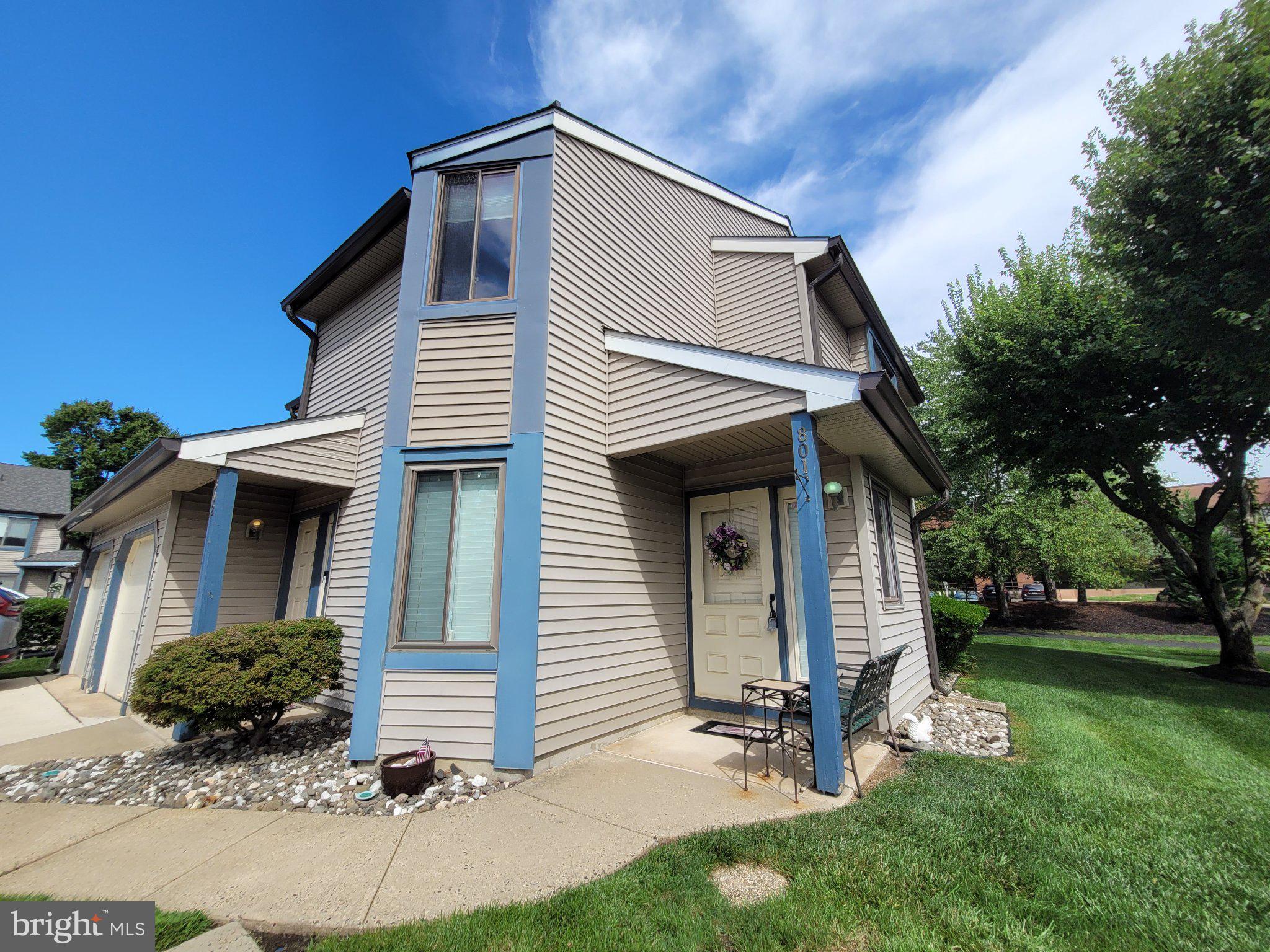 801 CHESTERWOOD COURT
