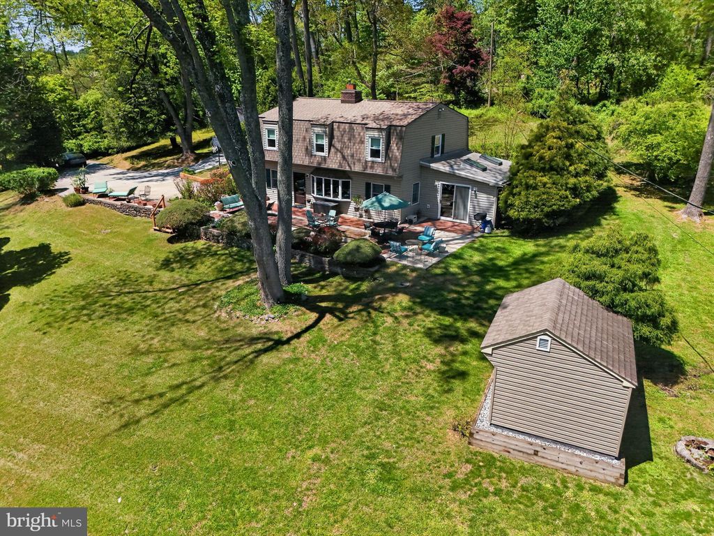 Photo of 1231 Robin Hill Road, MEDIA, PA 19063 (MLS # PADE2114864)