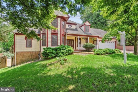 Homes For Rent - 72 Erin Drive<br/> WARRENTON, VA 20186