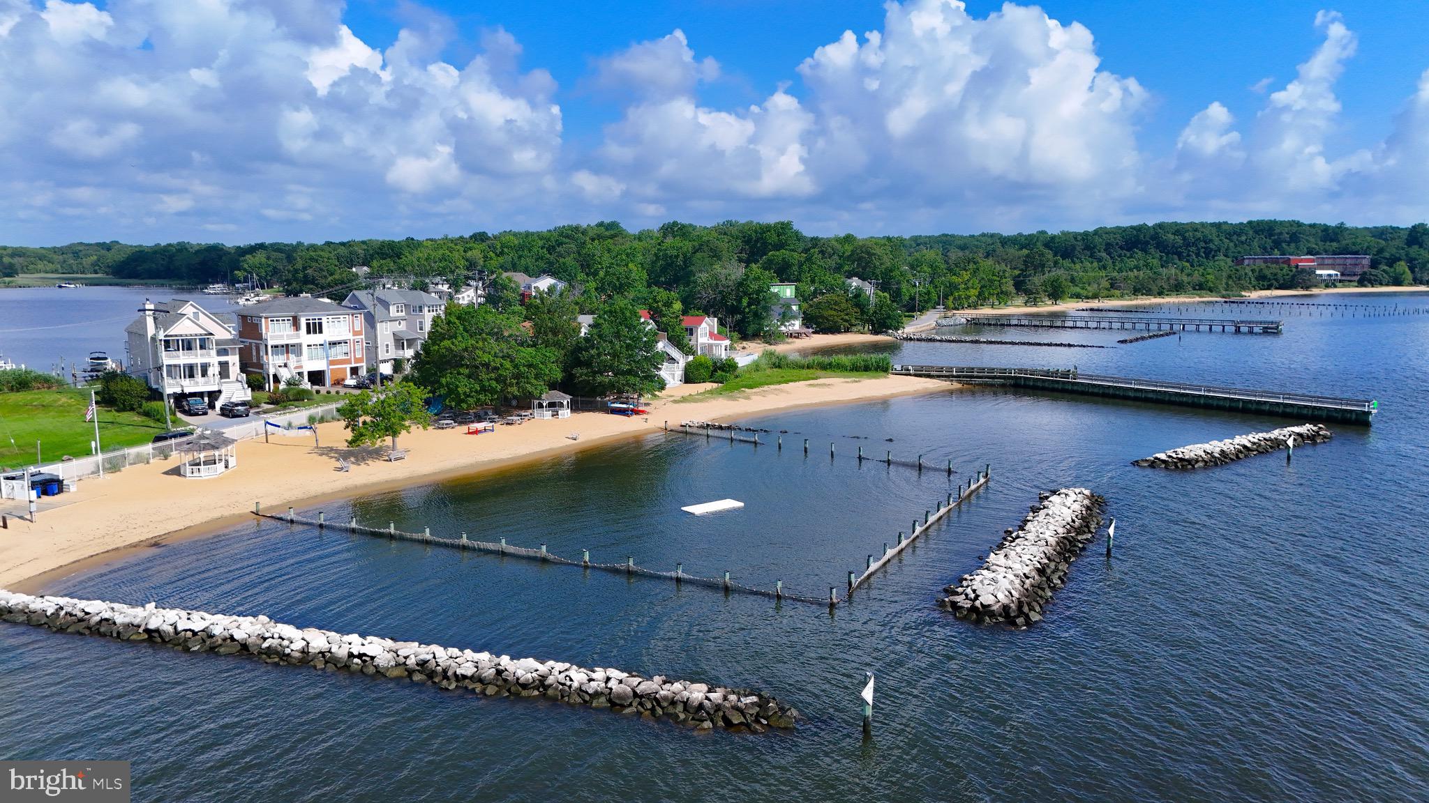 OYSTER HARBOR - Residential