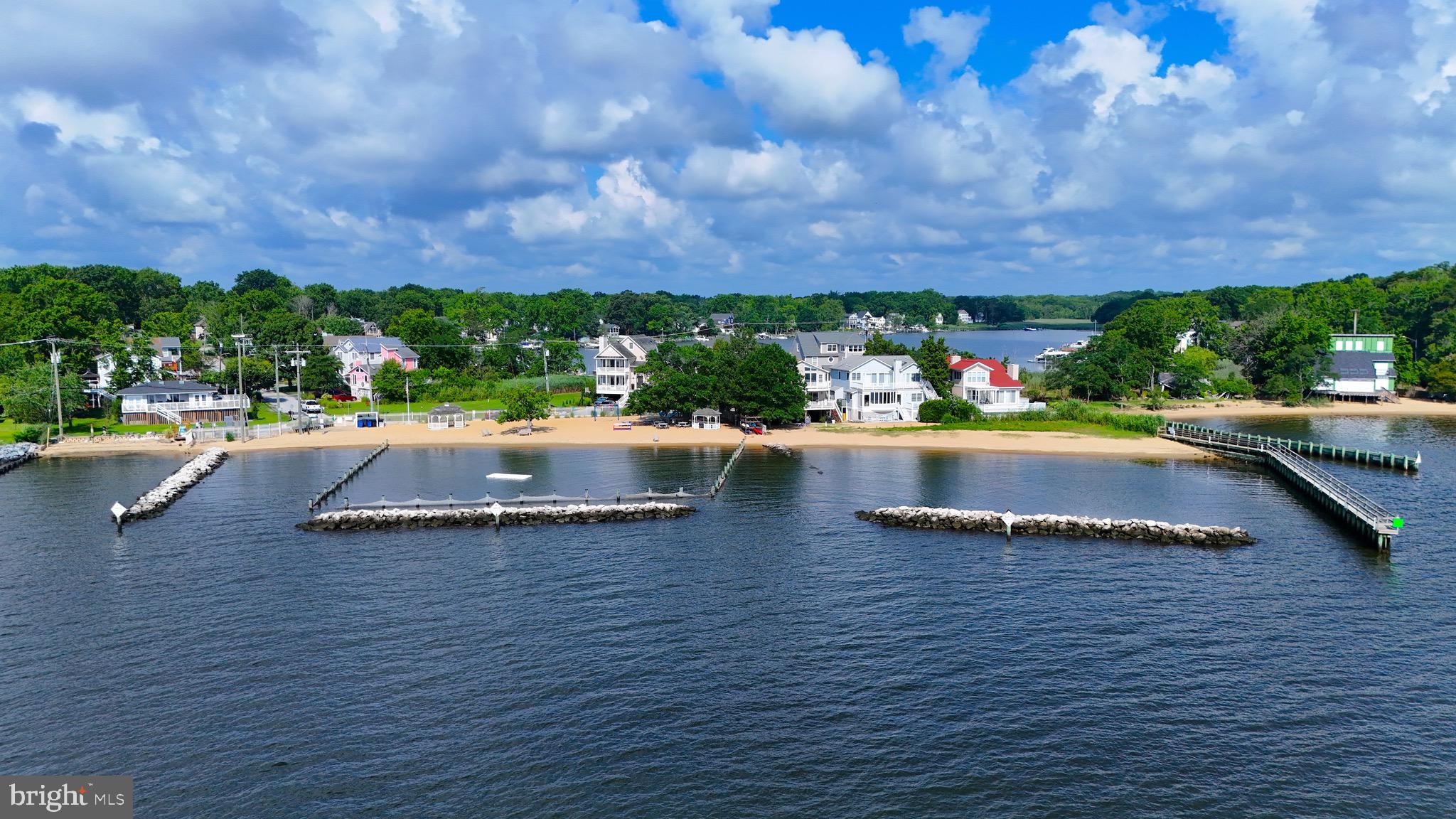 OYSTER HARBOR - Residential