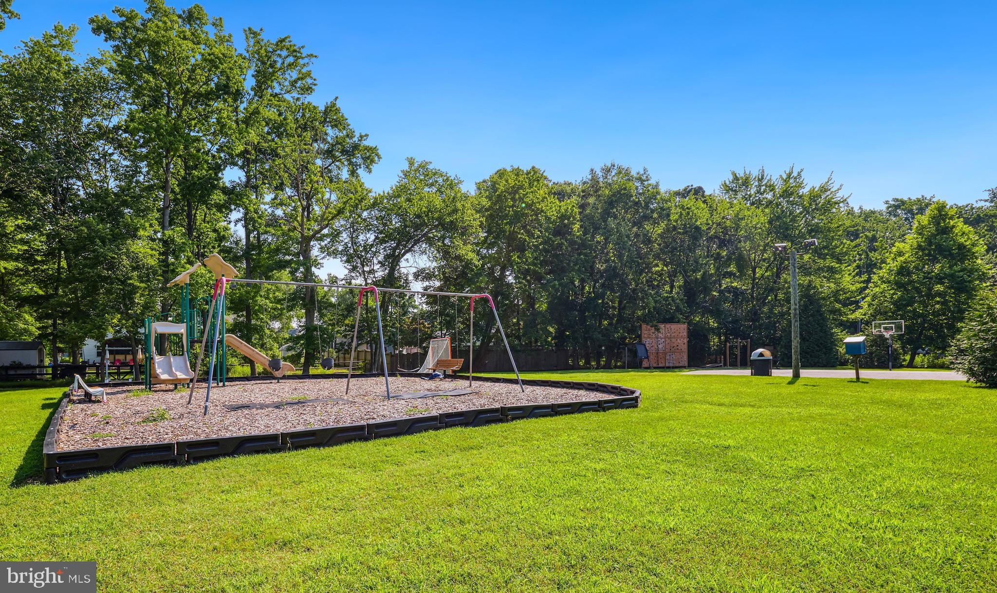 OYSTER HARBOR - Residential