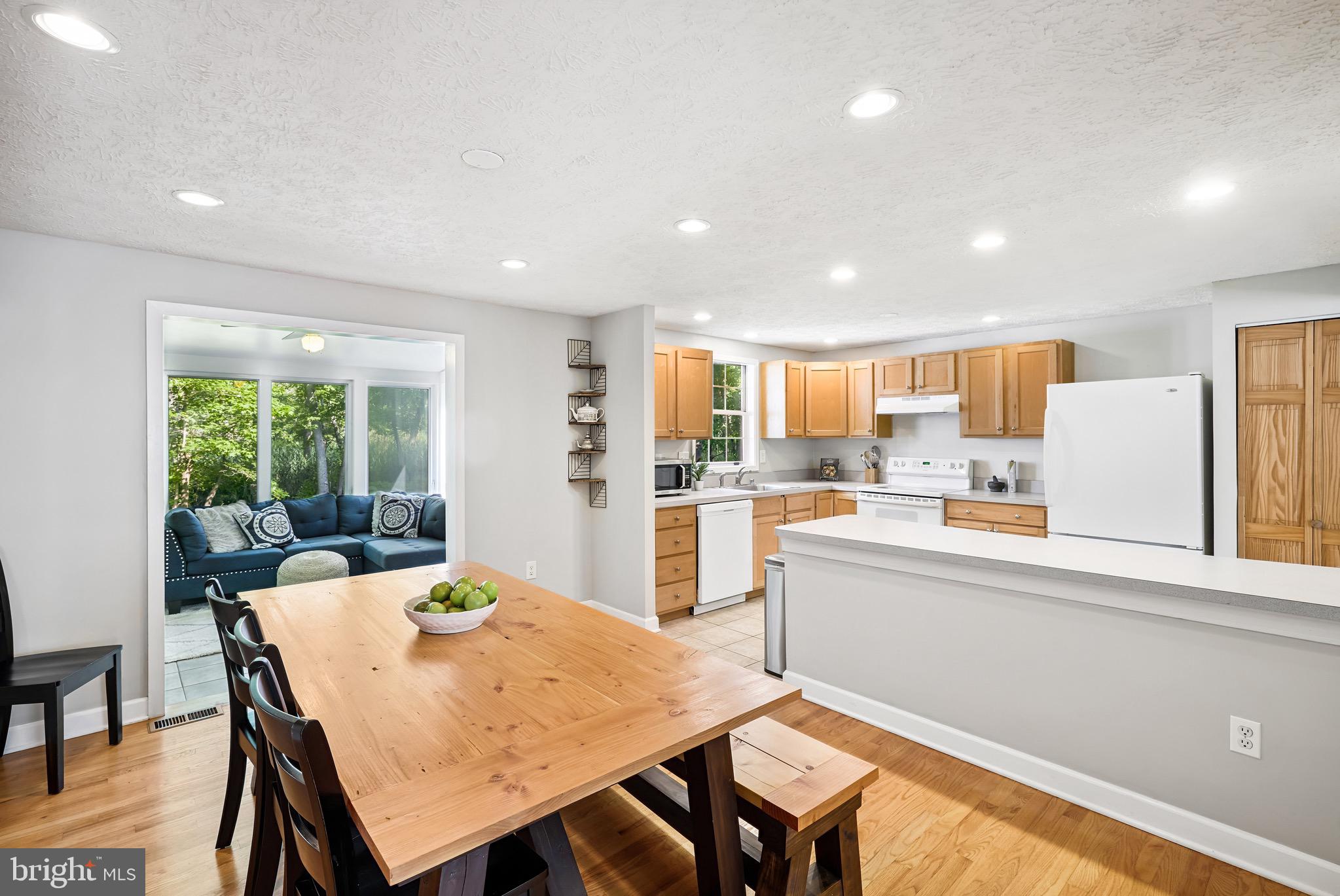 OYSTER HARBOR - Residential