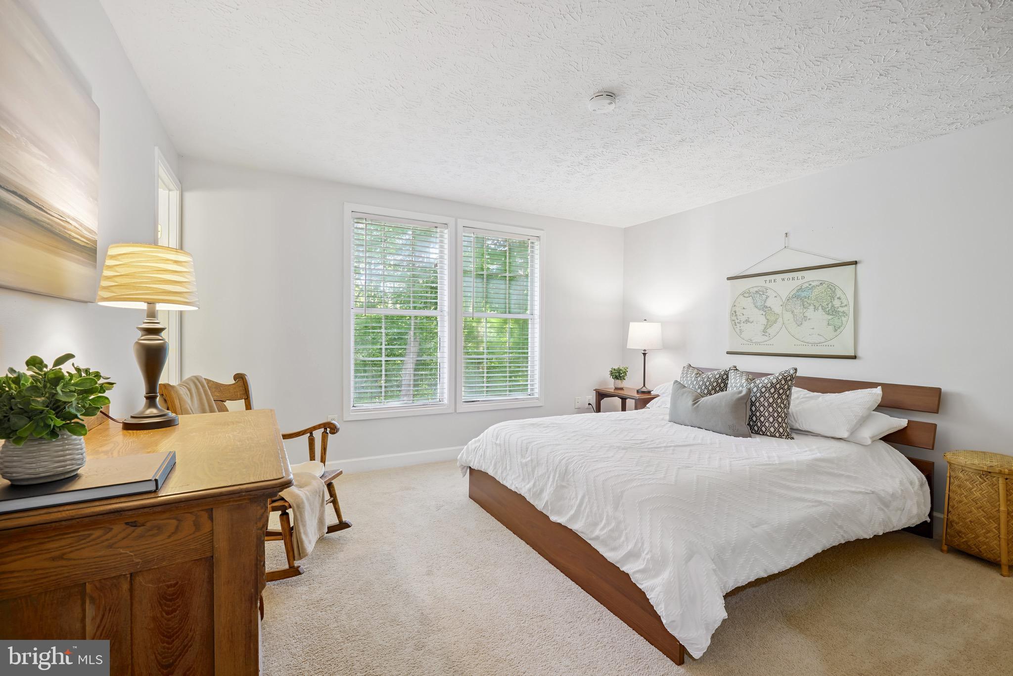 OYSTER HARBOR - Residential