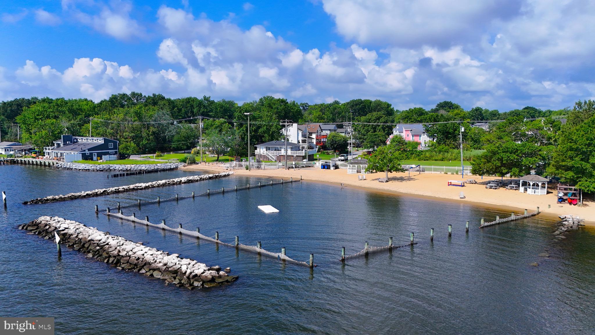 OYSTER HARBOR - Residential