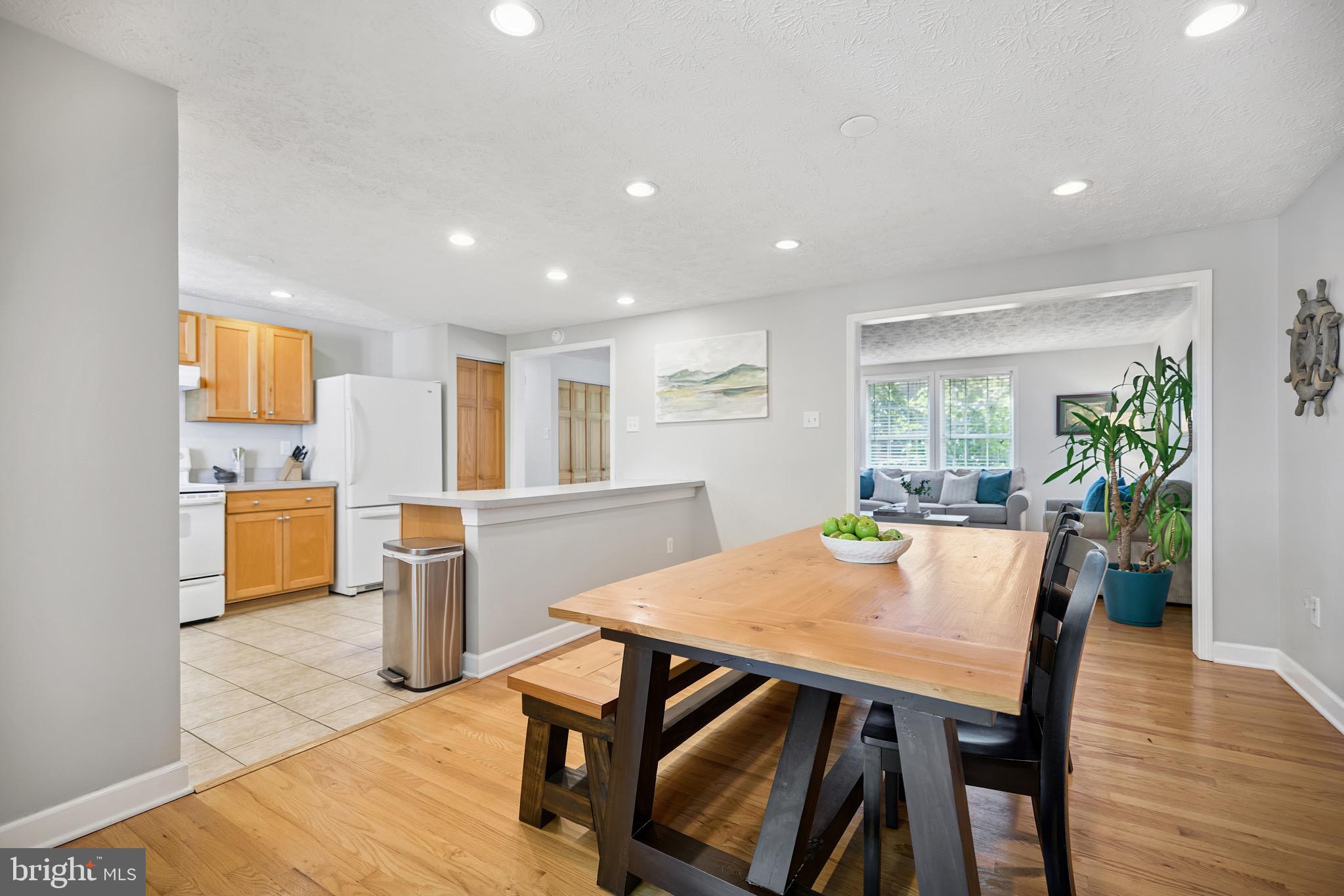 OYSTER HARBOR - Residential