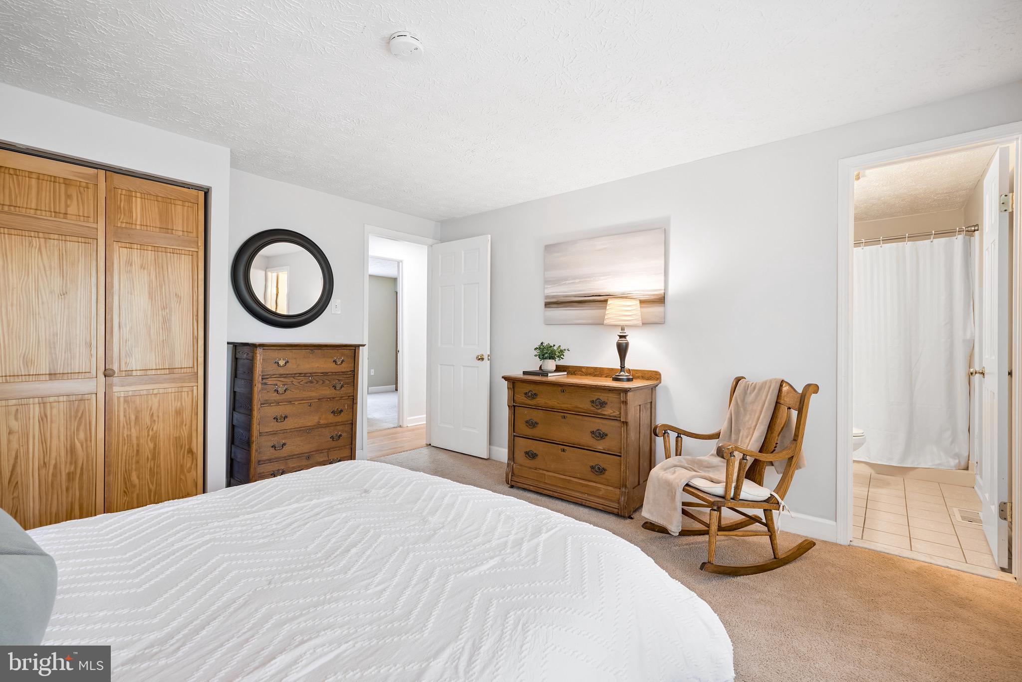 OYSTER HARBOR - Residential