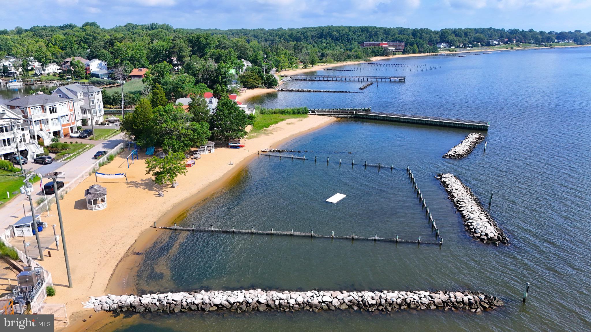 OYSTER HARBOR - Residential