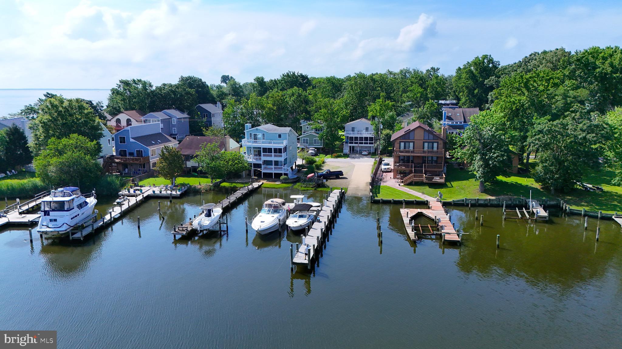 OYSTER HARBOR - Residential