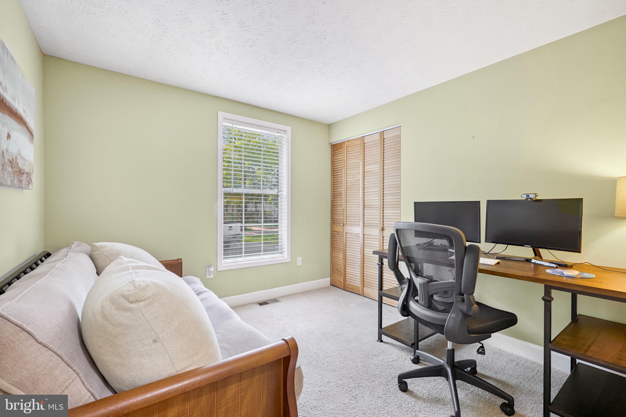 OYSTER HARBOR - Residential