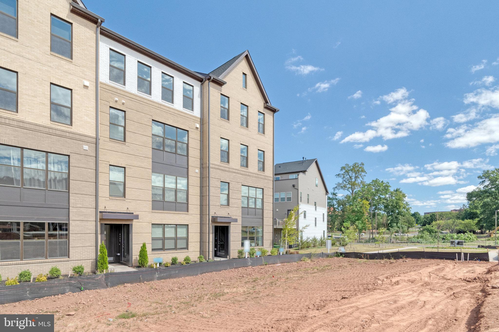 THE BOULEVARDS AT WESTFIELDS - Residential