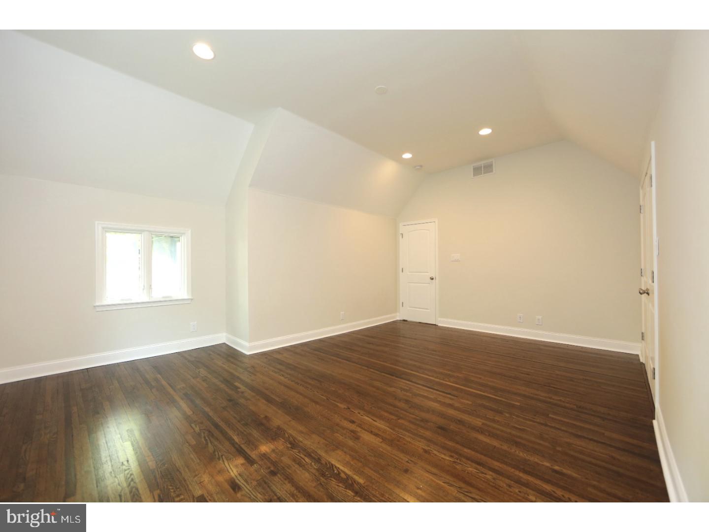 MERION STATION - Residential