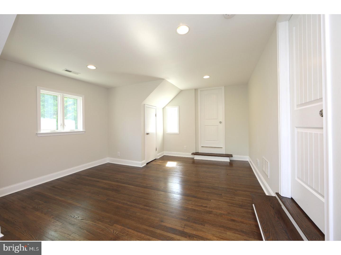 MERION STATION - Residential