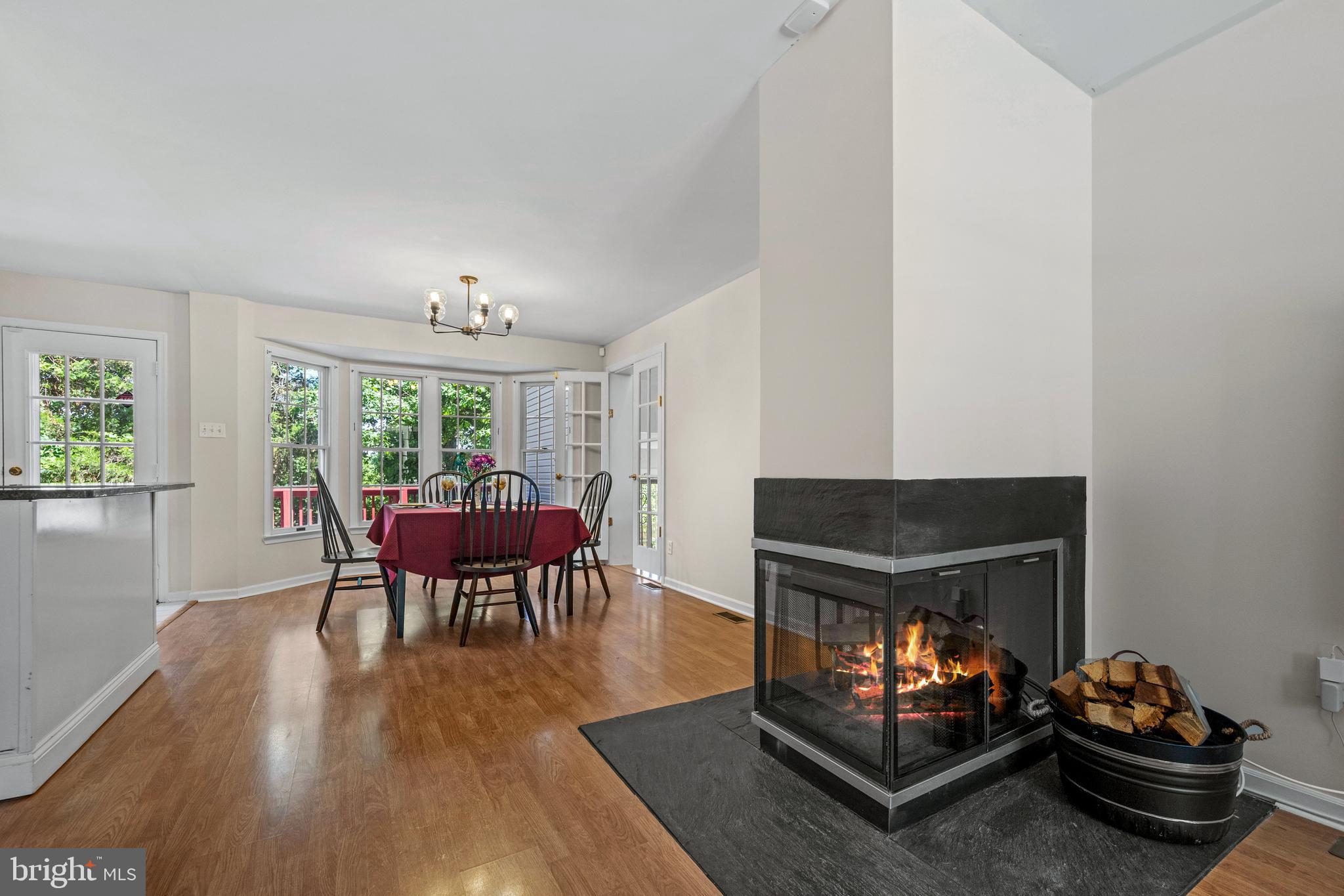 4751 TEN OAKS