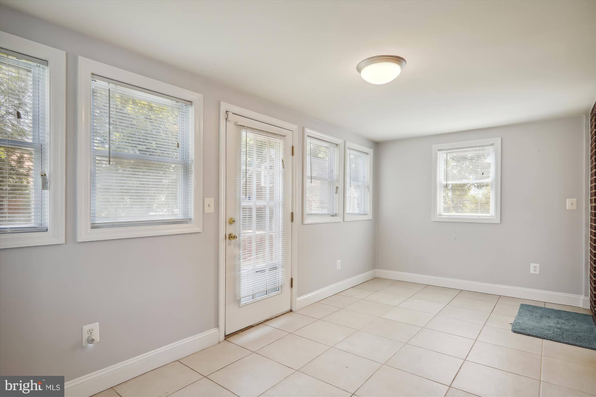 CHILLUM - Residential Lease