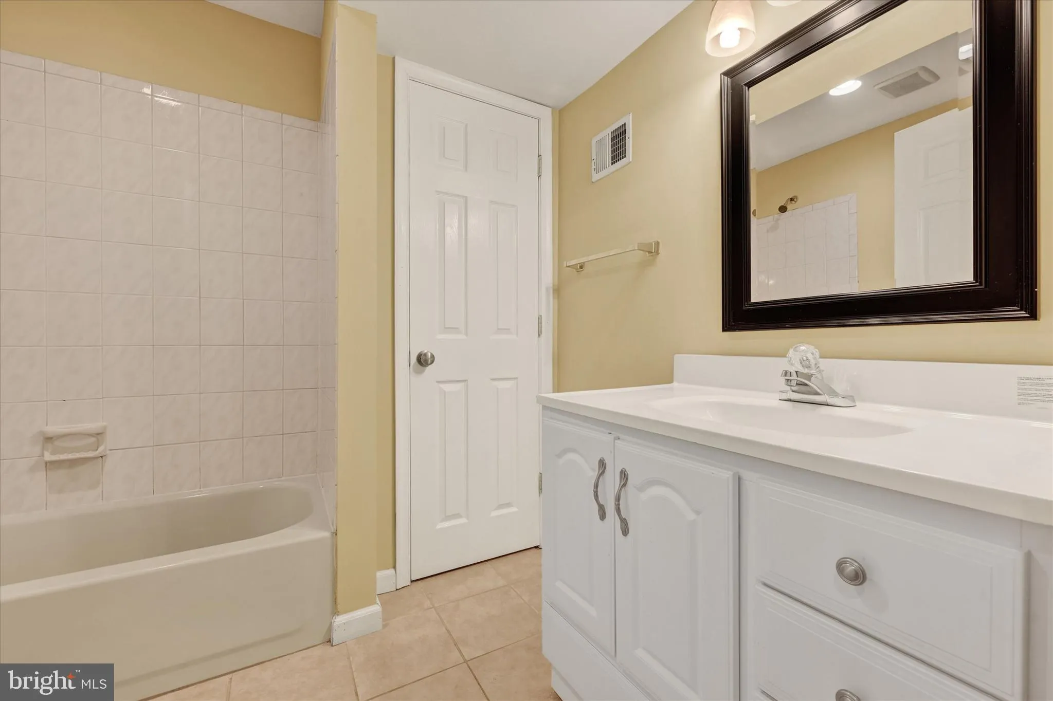 Gambrills, Maryland 21054, United States, 5 Bedrooms Bedrooms, ,4 BathroomsBathrooms,Residential,Active,49948