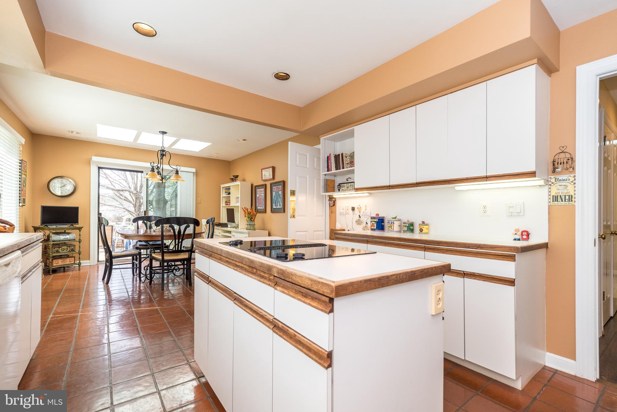 WHITPAIN FARM - Residential